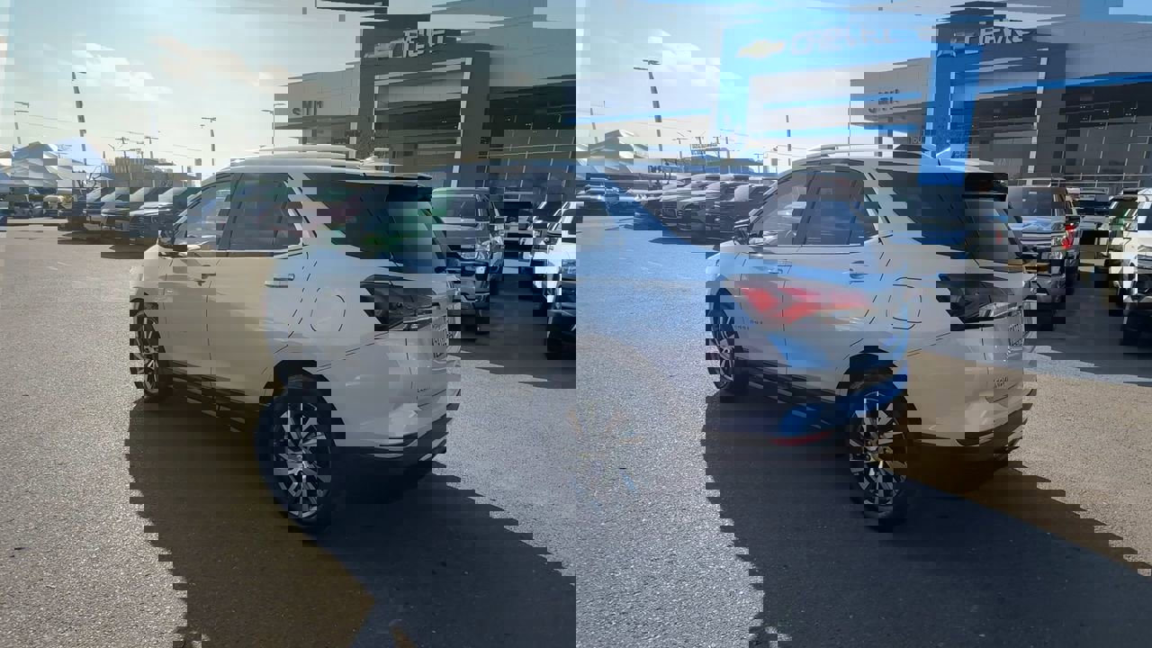 Used 2022 Chevrolet Equinox Premier image 5