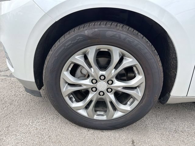 Used 2018 Buick Enclave Avenir w/ Avenir Technology Package AWD/4WD image 21