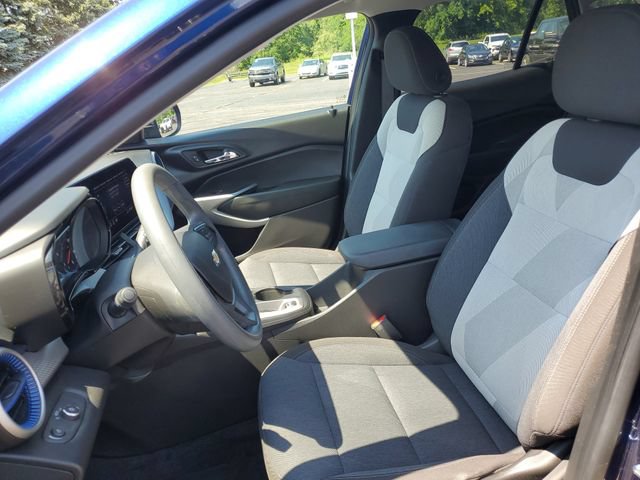 Certified 2024 Chevrolet Trax LS w/ LS Convenience Package FWD image 5