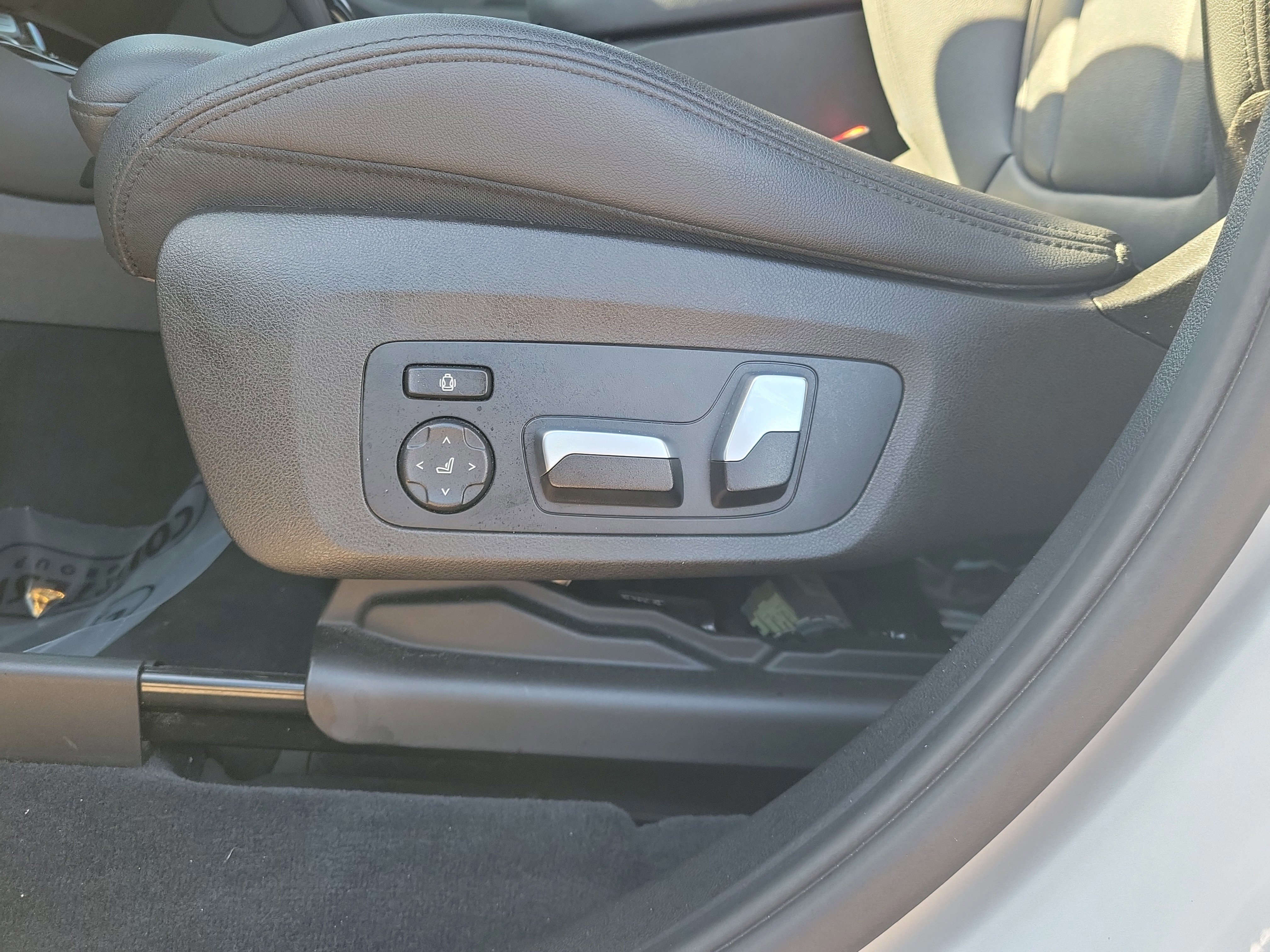 Used 2019 BMW X3 M40i w/ Premium Package image 18