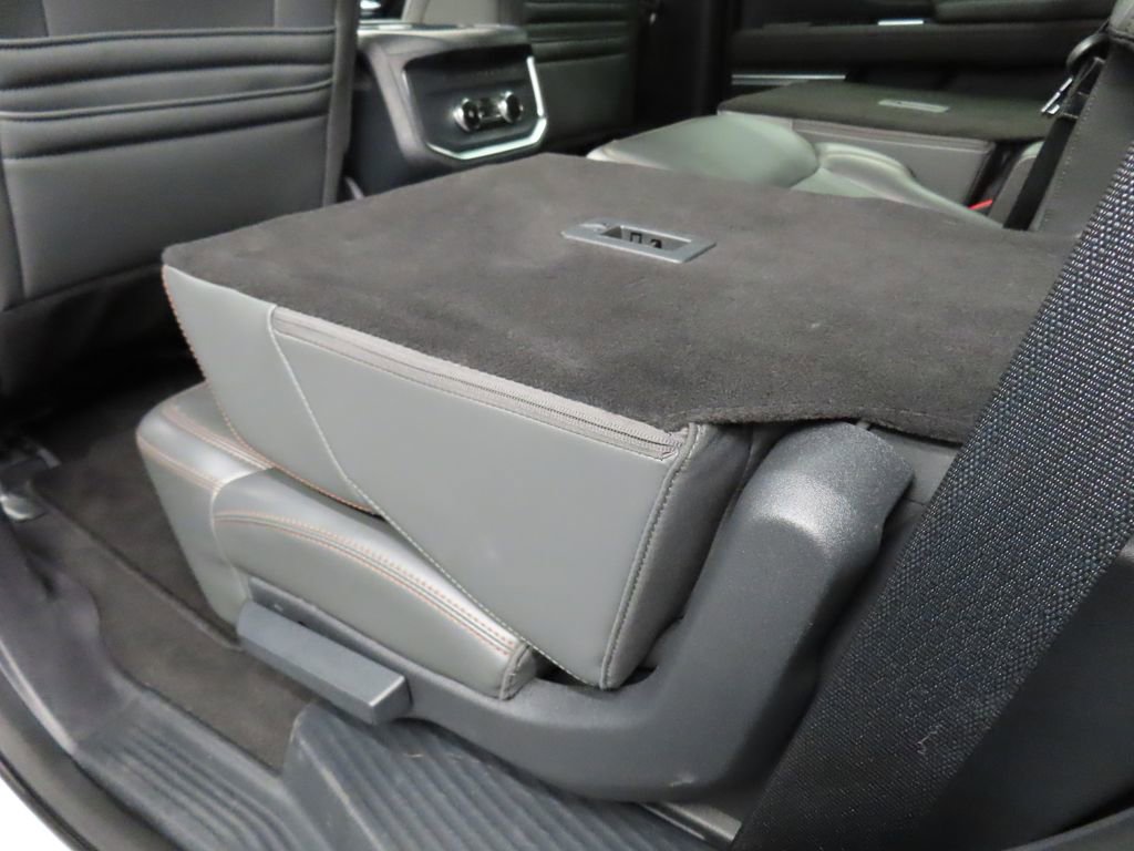 Used 2025 Ford Expedition Active AWD/4WD image 69