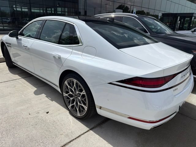 Used 2024 Genesis G90 3.5T AWD/4WD image 2