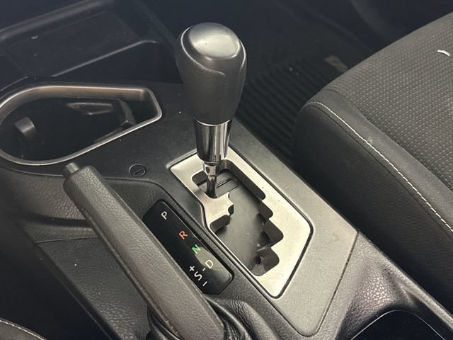 Used 2018 Toyota RAV4 XLE AWD/4WD image 31