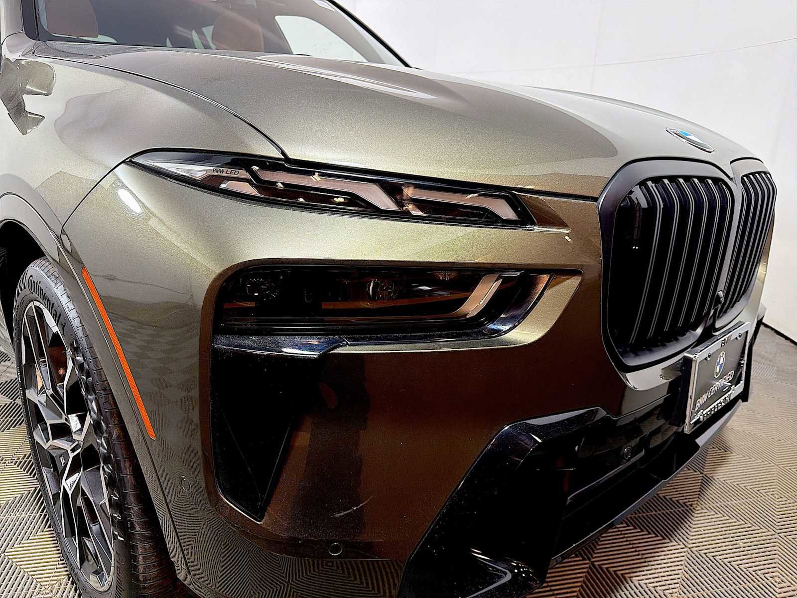 Certified 2024 BMW X7 xDrive40i w/ M Sport Package image 26
