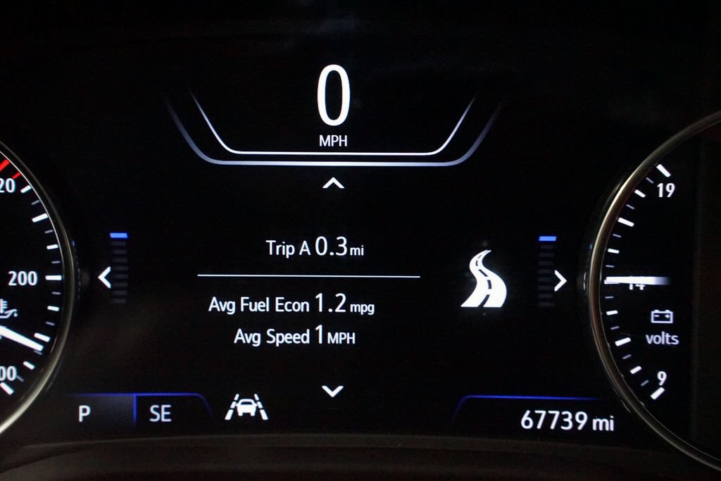 Used 2022 Buick Enclave Premium w/ Experience Buick Package FWD image 15