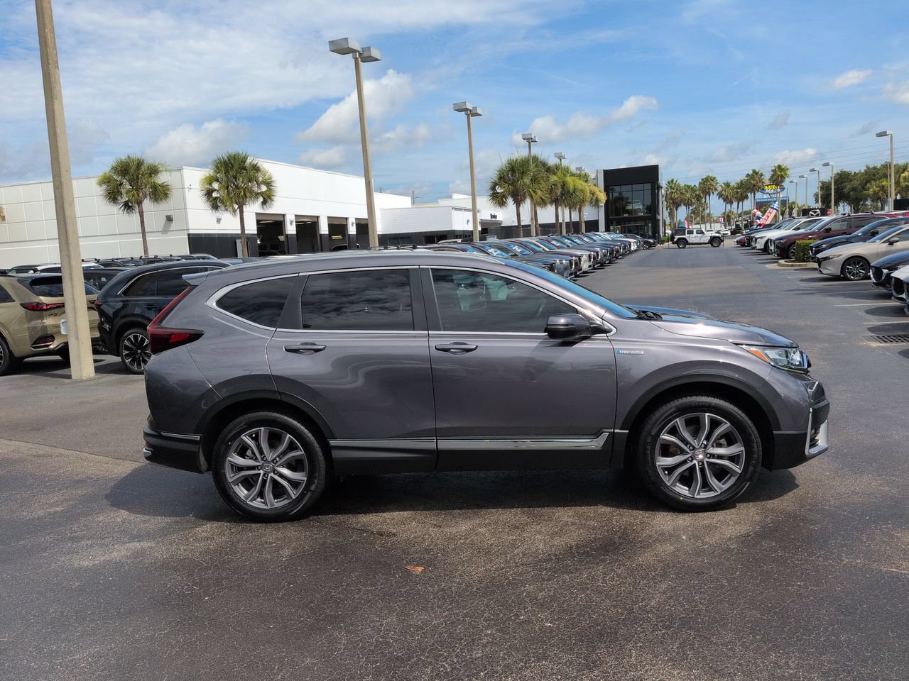 Used 2021 Honda CR-V Touring image 3