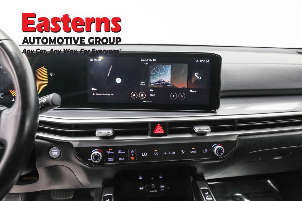 Used 2024 Kia Sorento S image 12