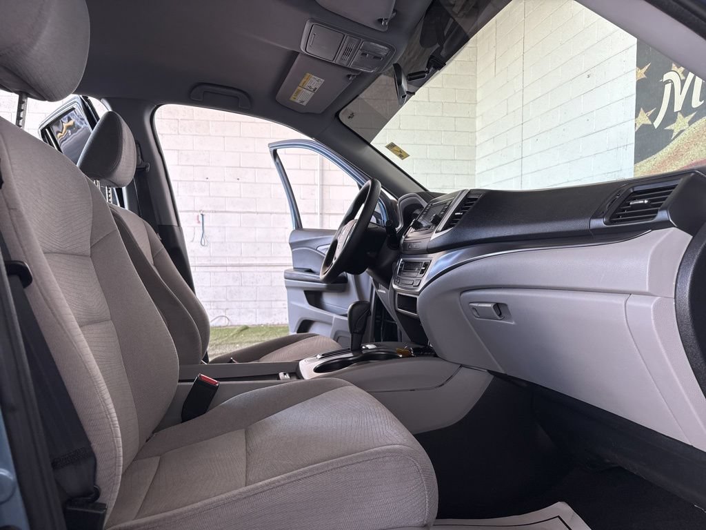 Used 2017 Honda Pilot LX image 15