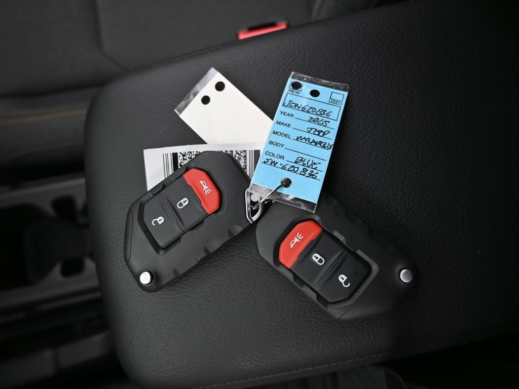 Used 2025 Jeep Wrangler Unlimited Sport AWD/4WD image 18