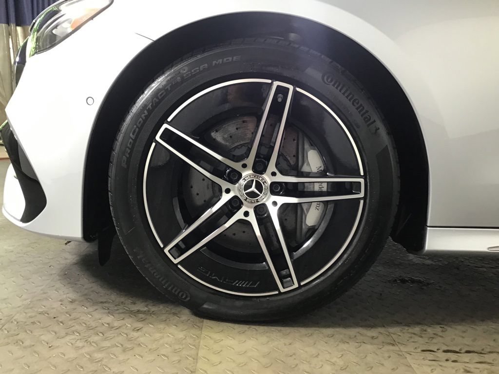 Used 2025 Mercedes-Benz E 450 4MATIC Sedan image 11