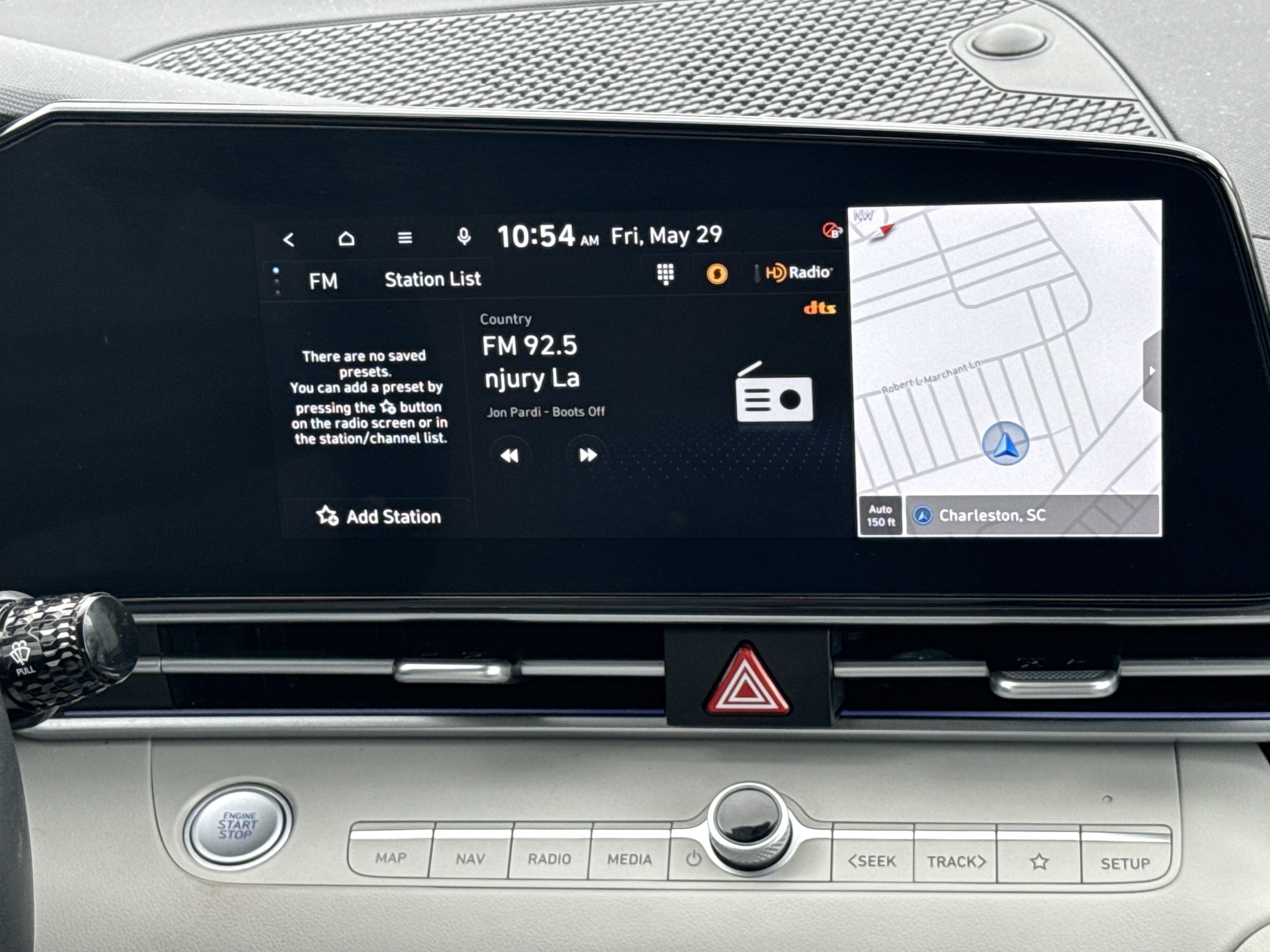 Used 2025 Hyundai Elantra Limited FWD image 22
