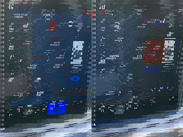 Used 2023 Ford F250 Lariat w/ FX4 Off-Road Package image 19