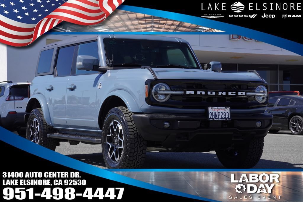 Used 2023 Ford Bronco Outer Banks AWD/4WD image 1