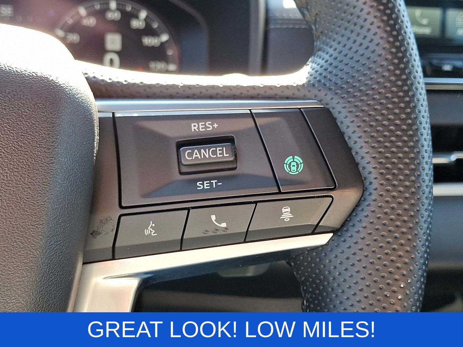 Used 2023 Mitsubishi Outlander SE Black Edition image 24