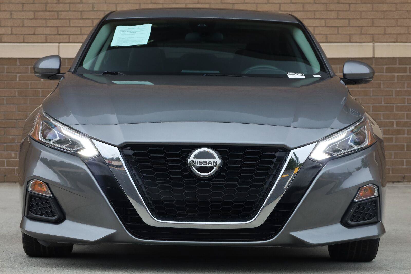 Used 2021 Nissan Altima 2.5 SV w/ SV Premium Package FWD image 6