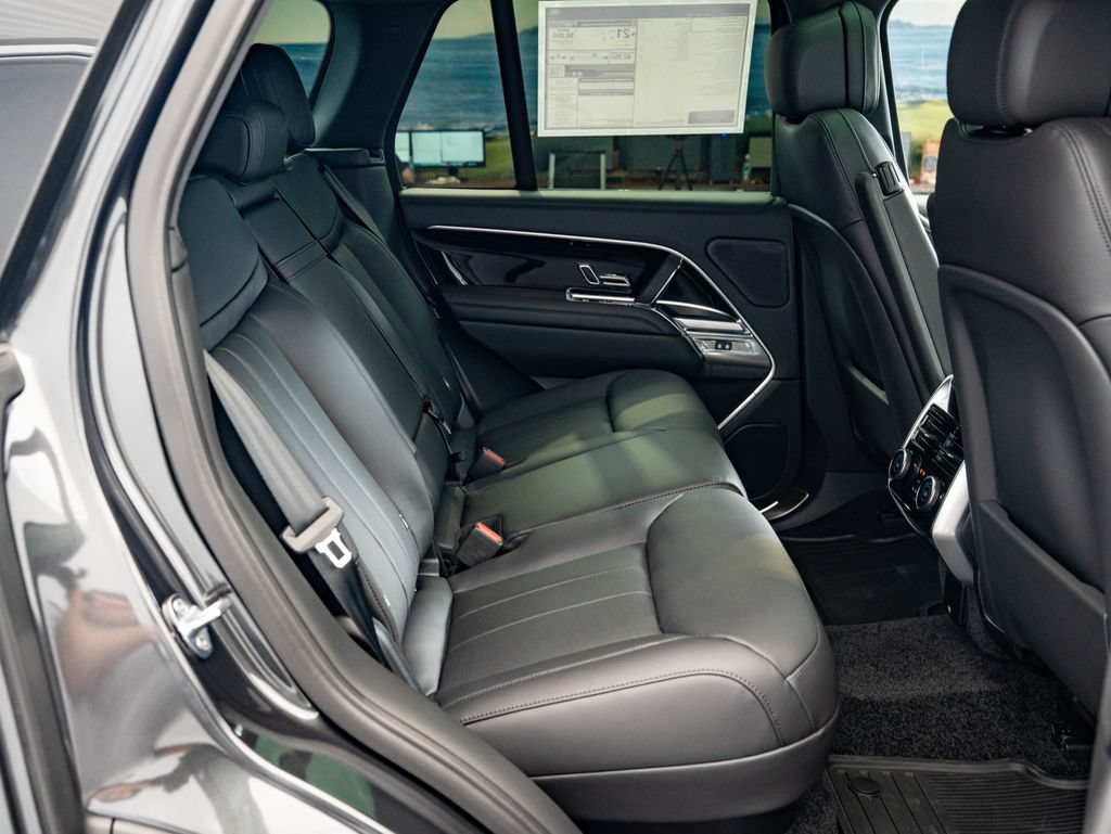 New 2026 Land Rover Range Rover SE AWD/4WD image 44