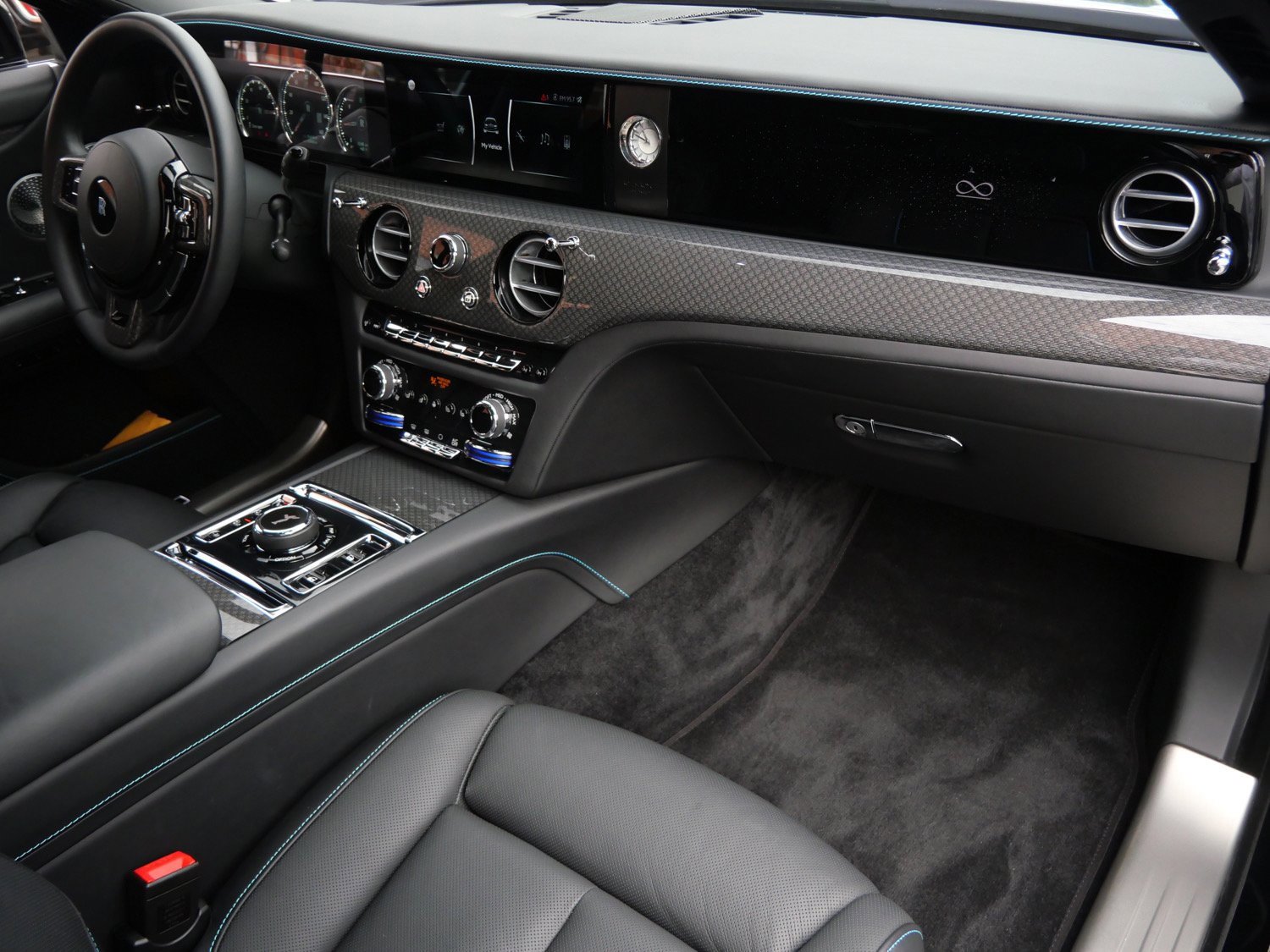 Certified 2022 Rolls-Royce Ghost Black Badge image 18