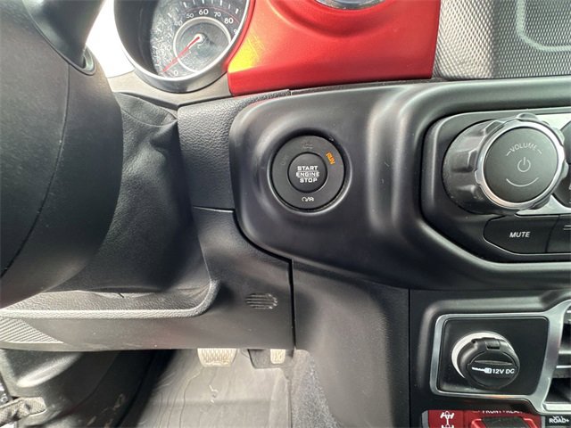 Used 2020 Jeep Gladiator Rubicon w/ Cold Weather Group image 17