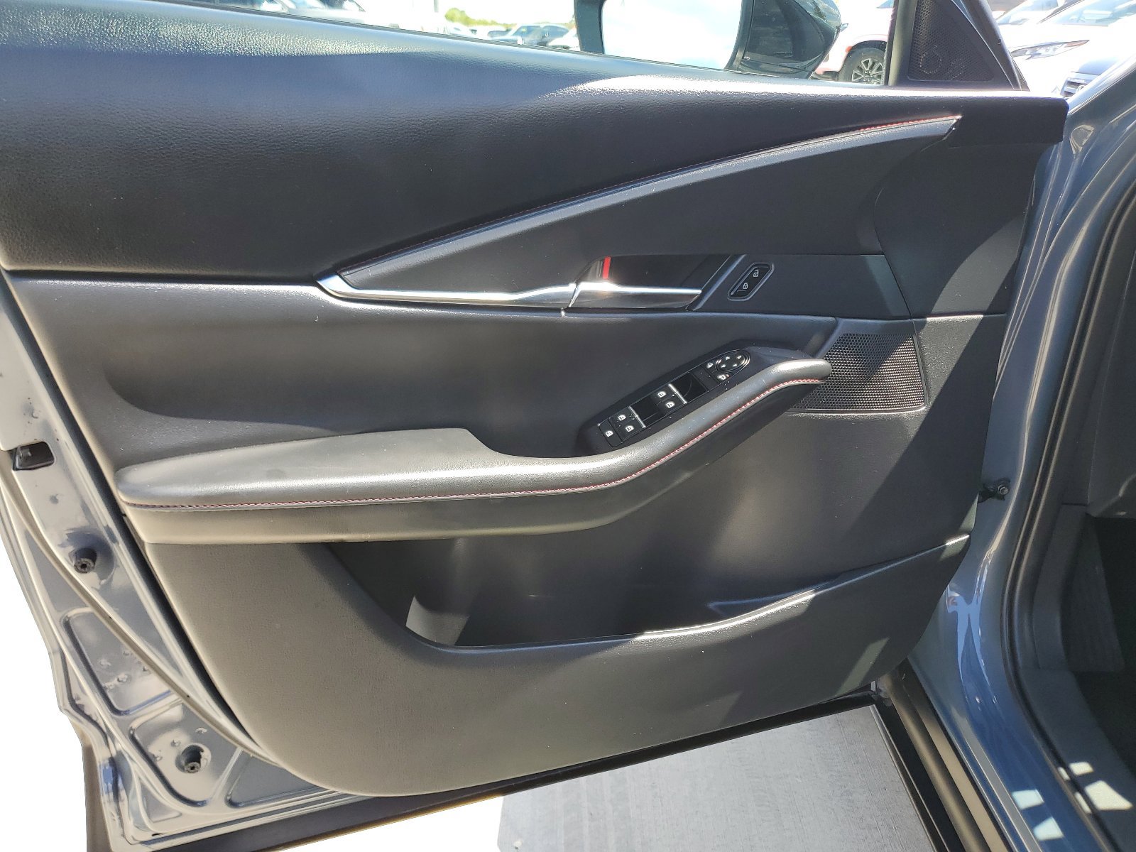Used 2025 MAZDA CX-30 AWD 2.5 S w/ Preferred Package image 15