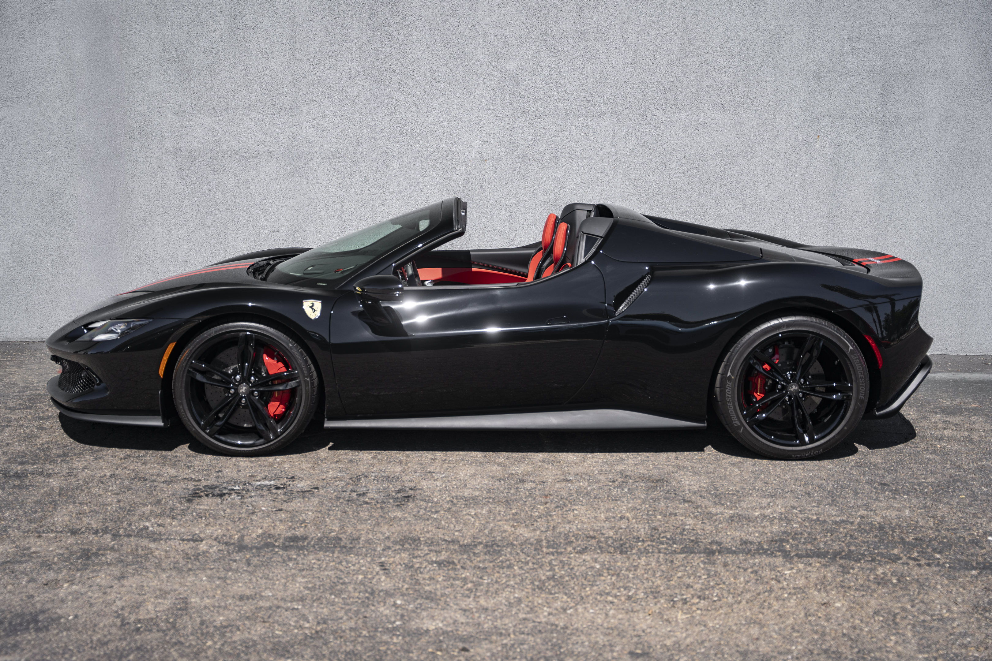 Used 2026 Ferrari 296 GTS RWD image 2