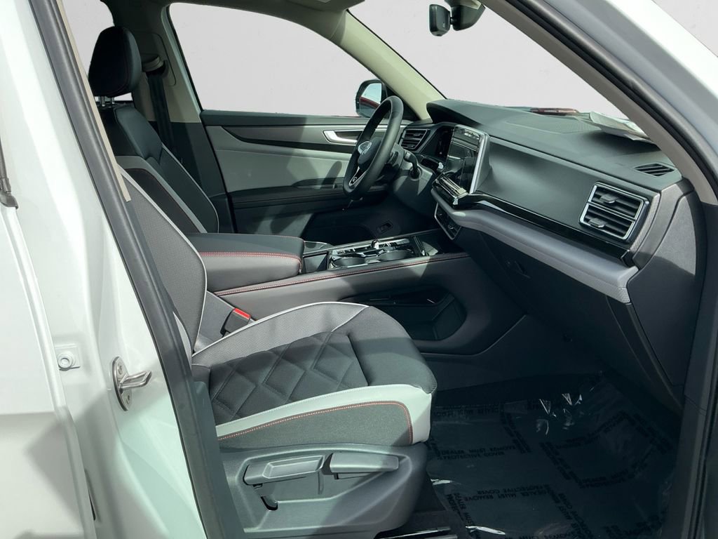 New 2026 Volkswagen Atlas Peak Edition AWD/4WD image 15