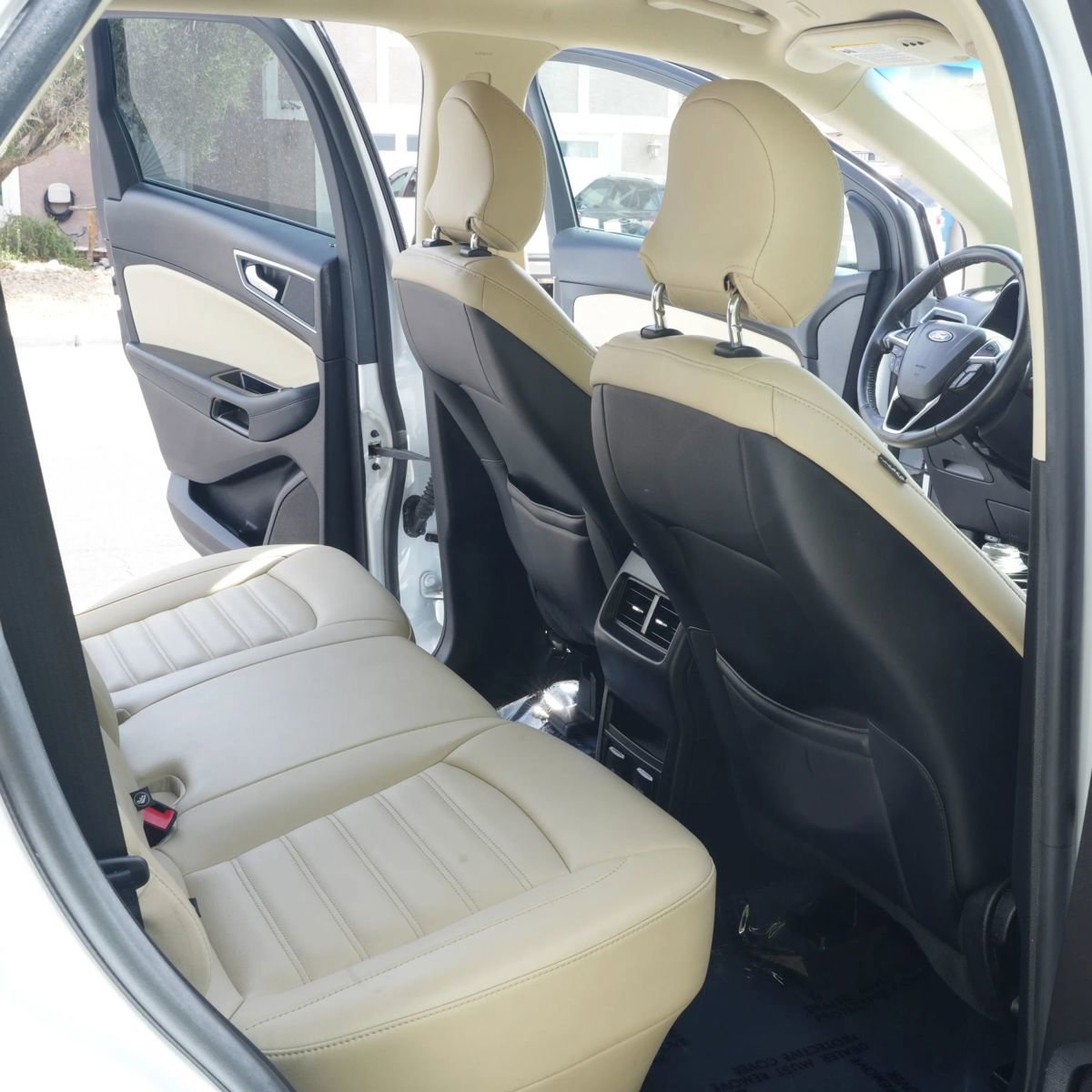 Used 2019 Ford Edge SEL w/ Equipment Group 201A FWD image 13