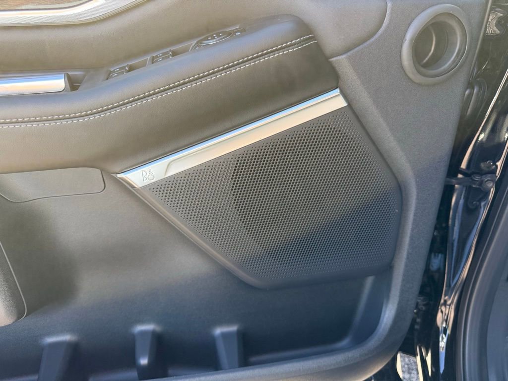 New 2025 Ford Expedition Max Platinum w/ Stealth Performance Package image 13
