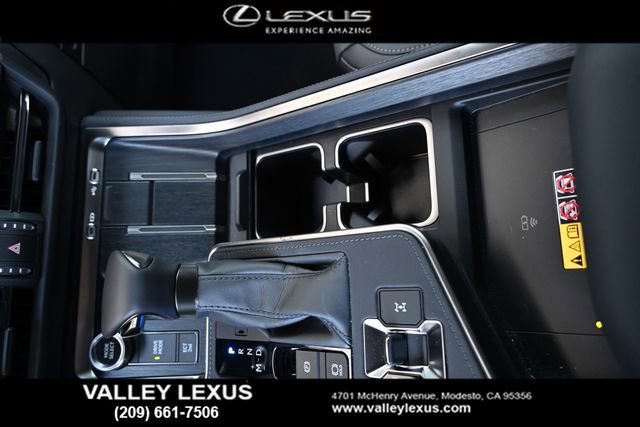 Certified 2025 Lexus GX 550 w/ Accessory Package (Z1) AWD/4WD image 17