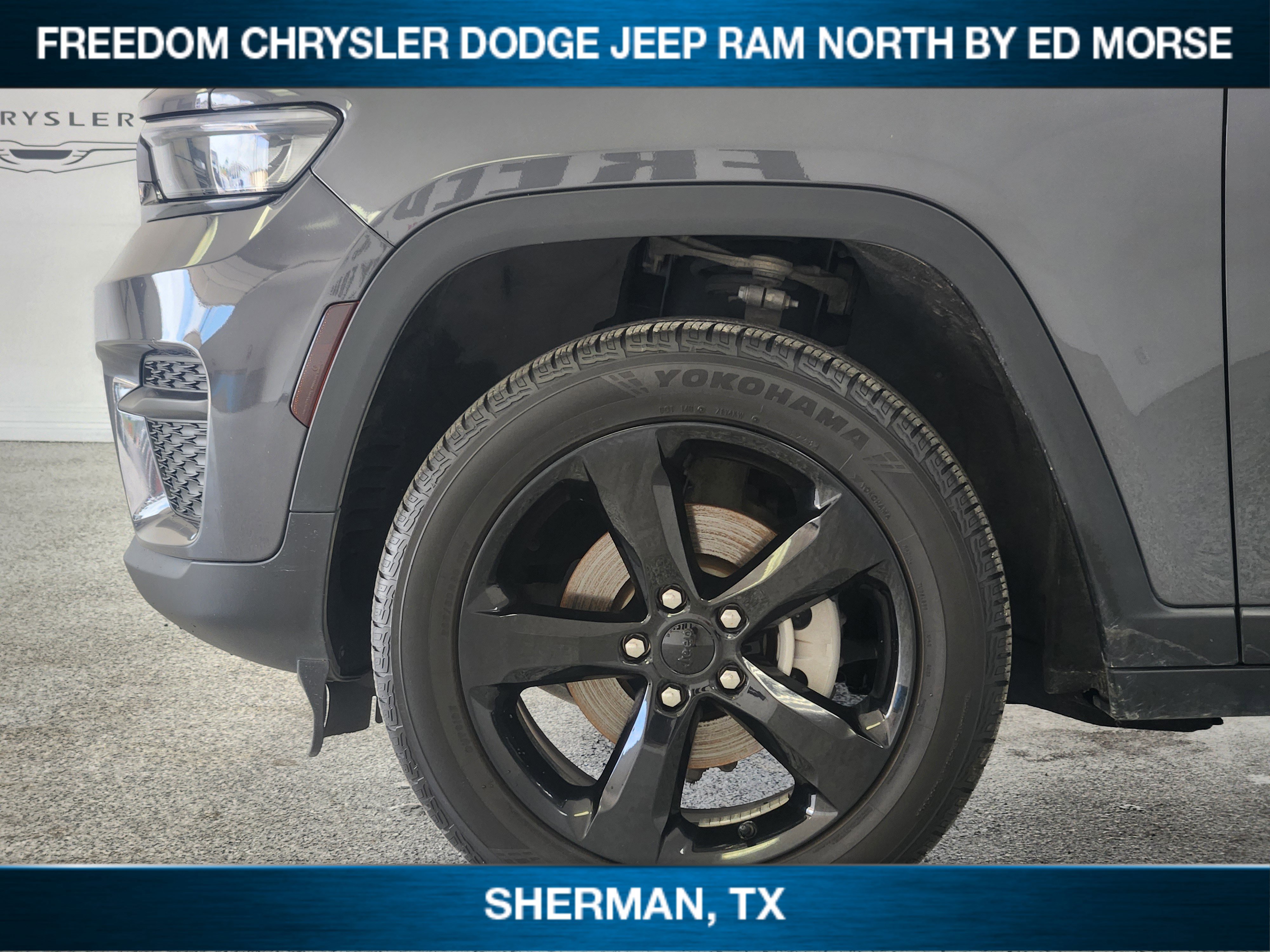 Used 2023 Jeep Grand Cherokee Altitude RWD image 6