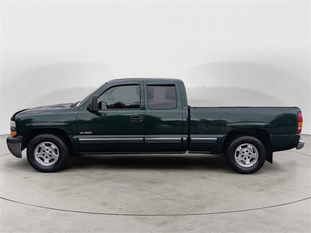 Used 2002 Chevrolet Silverado 1500 LS w/ Electrical Convenience Pkg image 2