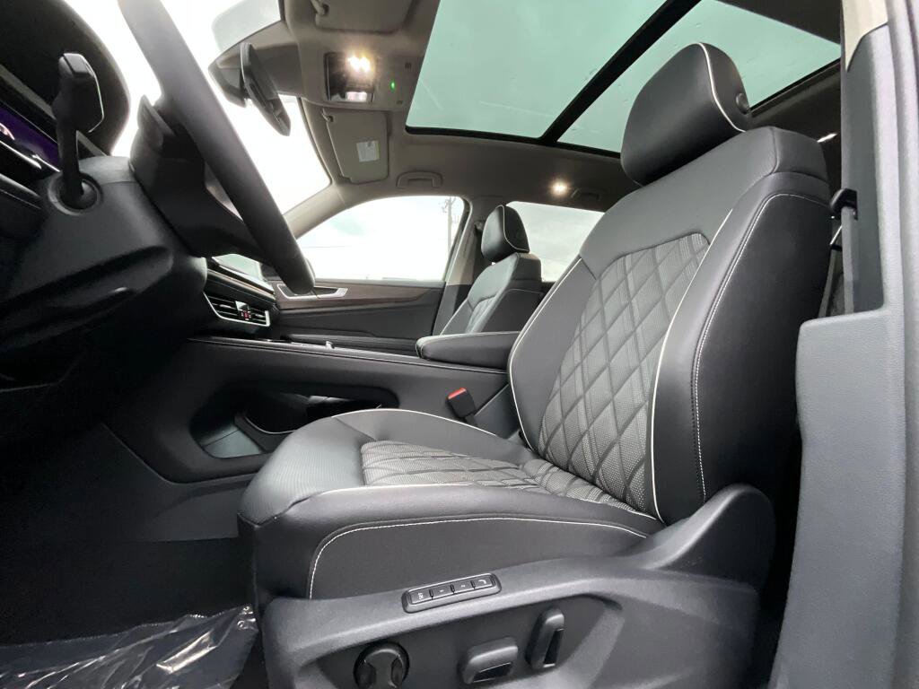 New 2026 Volkswagen Atlas SEL Premium R-Line image 12
