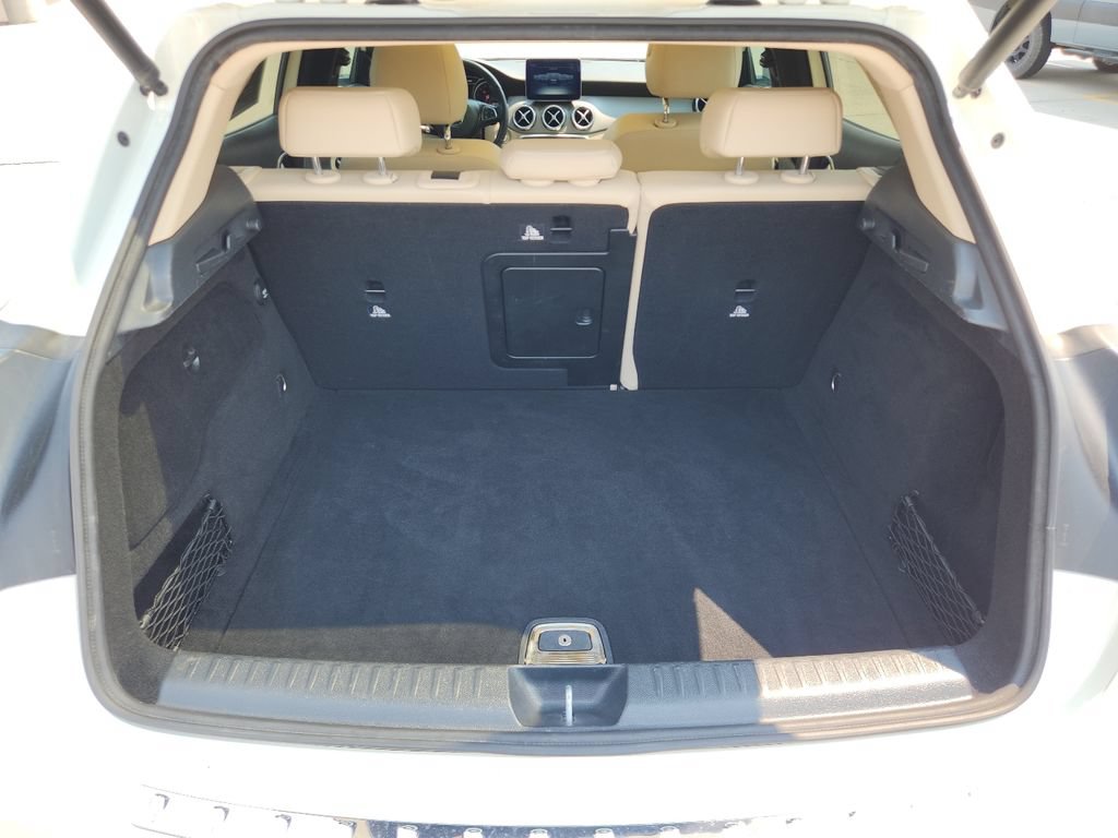 Used 2018 Mercedes-Benz GLA 250 4MATIC image 8