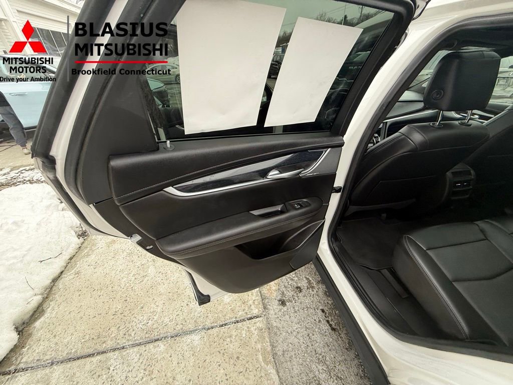 Used 2024 Cadillac XT5 Premium Luxury image 36