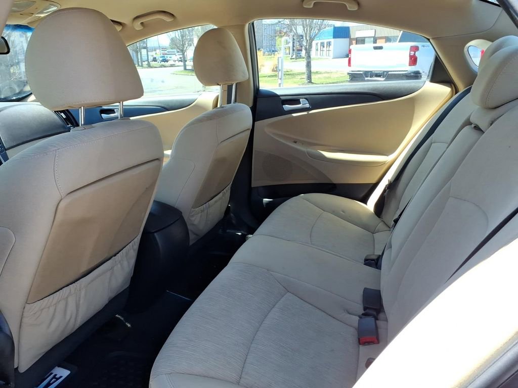 Used 2012 Hyundai Sonata GLS image 14