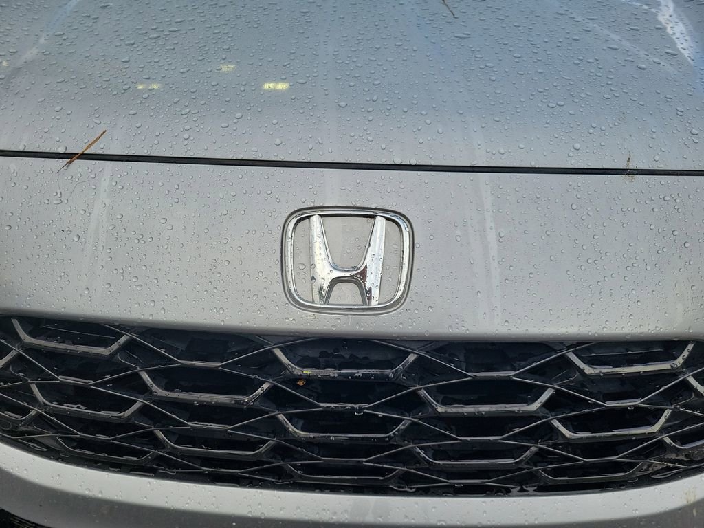 Used 2024 Honda HR-V EX-L image 9