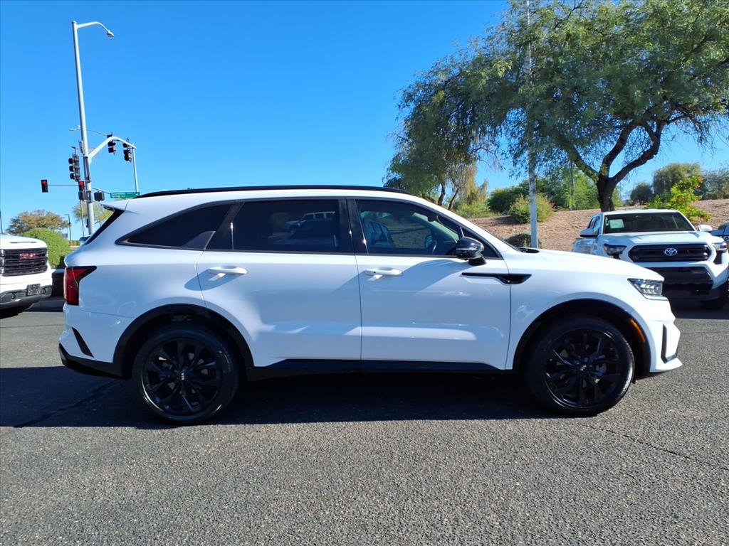 Used 2021 Kia Sorento SX image 4