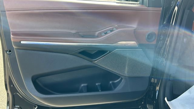 Used 2025 Lincoln Navigator L Reserve image 18