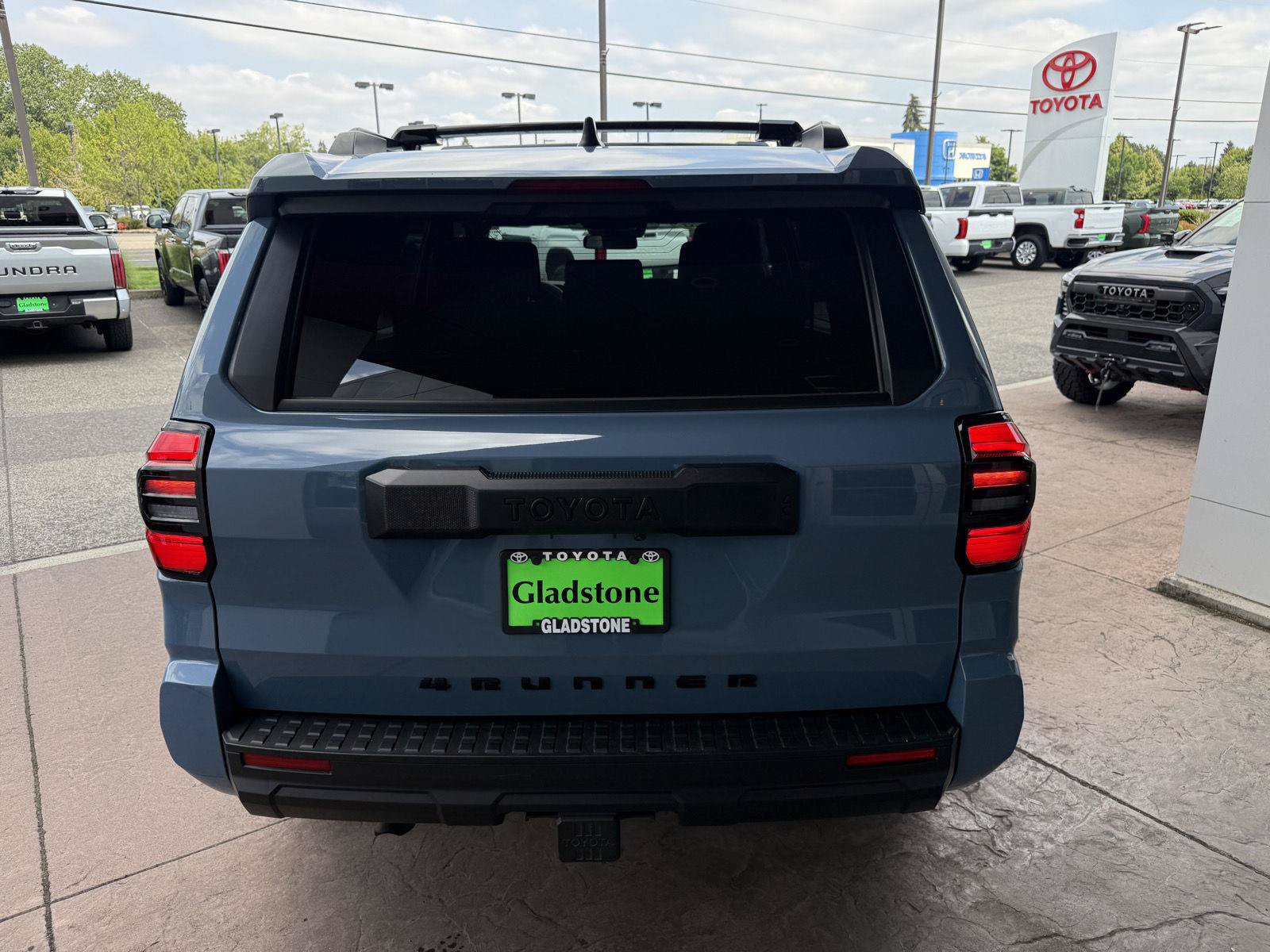 Used 2025 Toyota 4Runner SR5 AWD/4WD image 5