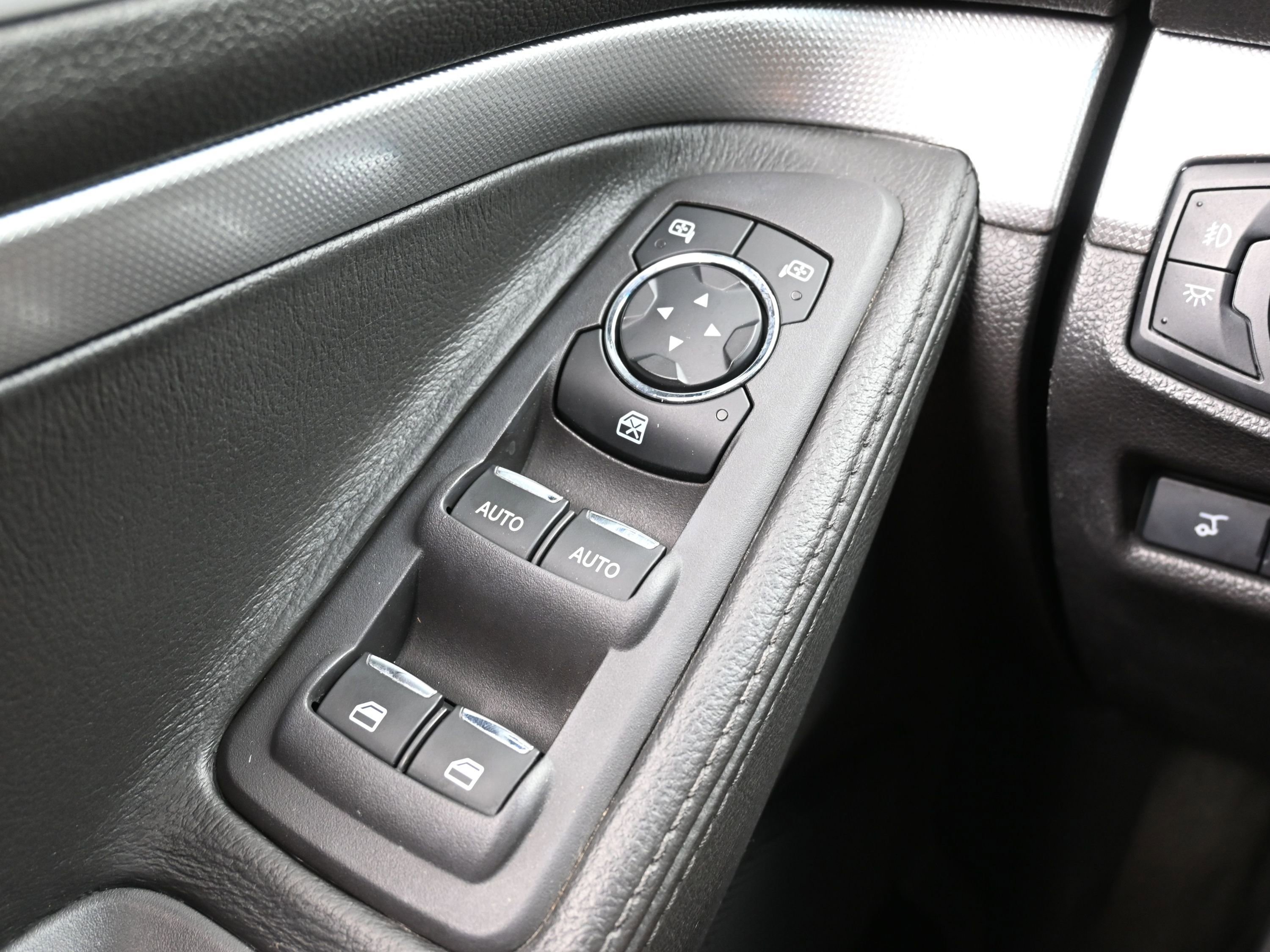 Used 2011 Ford Explorer XLT w/ 202A Rapid Spec Order Code image 23