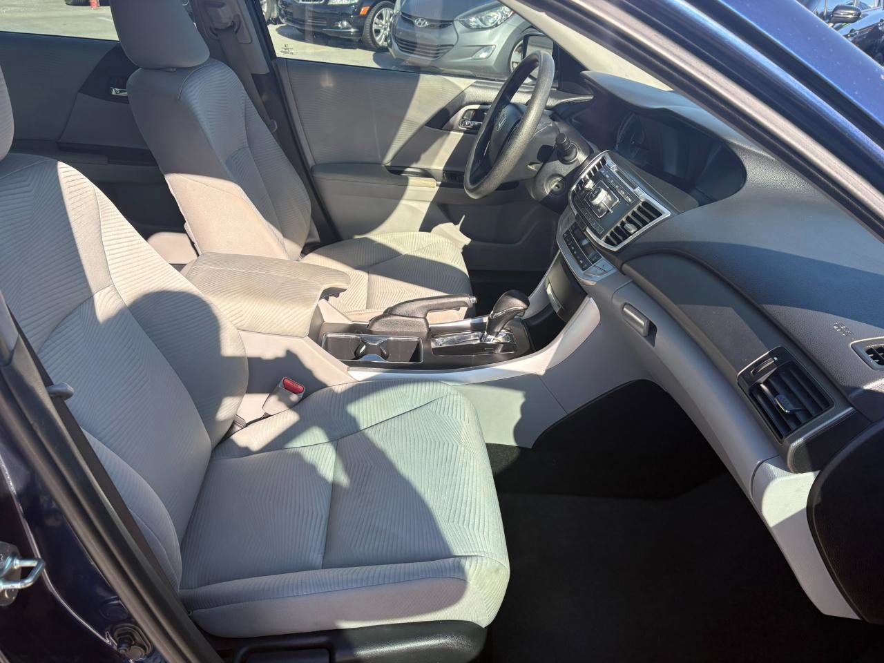 Used 2014 Honda Accord LX image 26