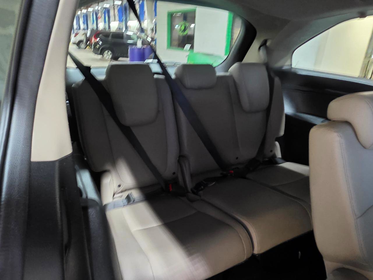 Used 2018 Honda Odyssey EX-L image 24