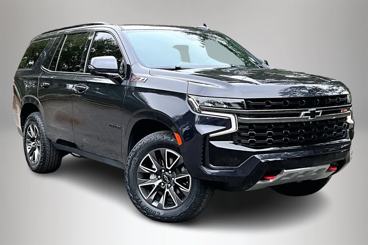 Used 2022 Chevrolet Tahoe Z71 w/ Luxury Package image 2