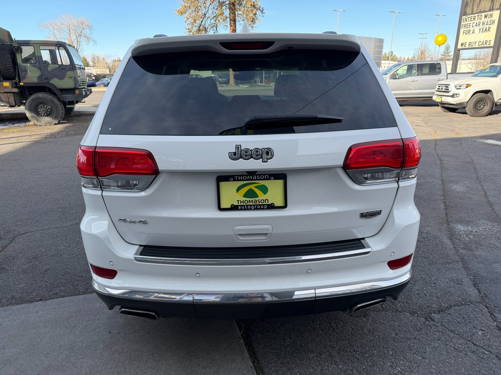 Used 2018 Jeep Grand Cherokee Summit image 4