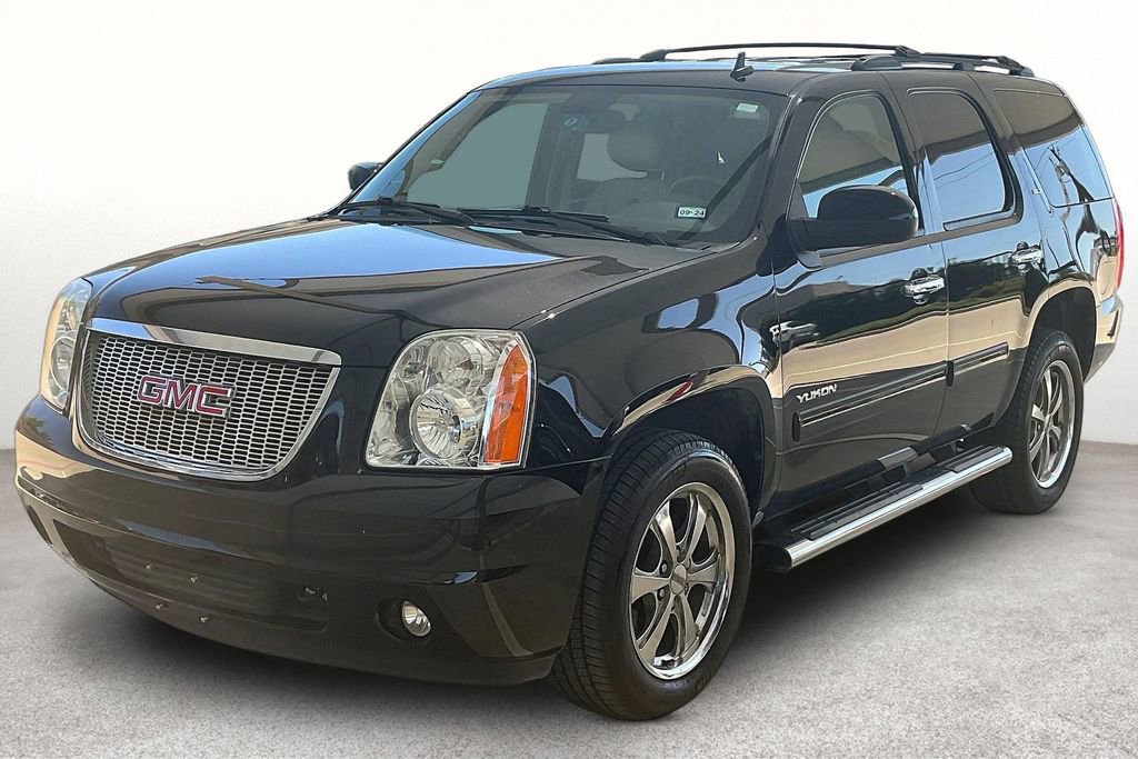 Used 2013 GMC Yukon SLT w/ SLT-2 Equipment Package AWD/4WD image 9