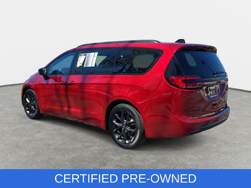 Used 2025 Chrysler Pacifica Limited FWD image 7