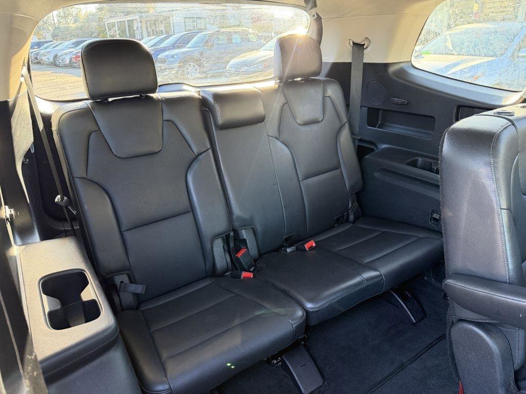 Used 2022 Kia Telluride EX w/ EX Premium Package image 12