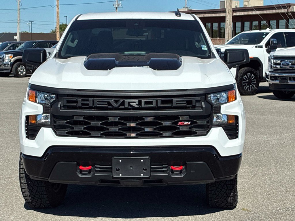 Used 2025 Chevrolet Silverado 1500 Custom Trail Boss AWD/4WD image 9