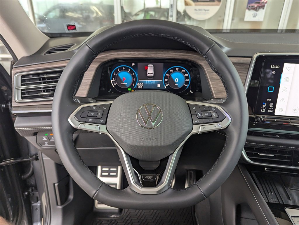 New 2025 Volkswagen Atlas SEL Premium R-Line image 24