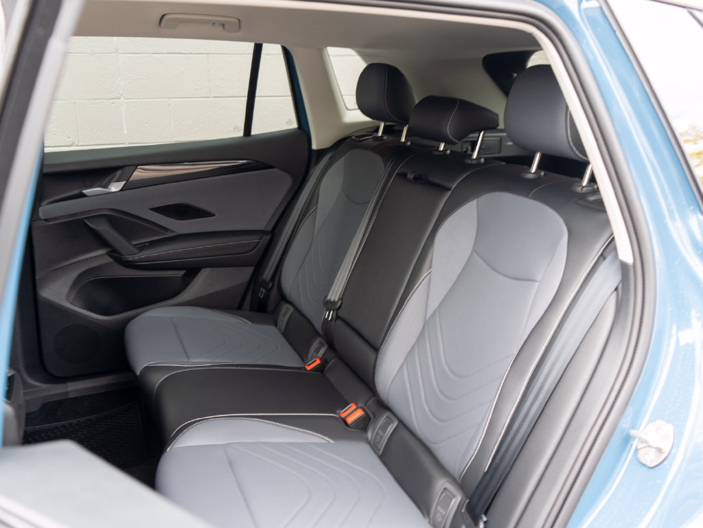 New 2026 Volkswagen Tiguan SE AWD/4WD image 11