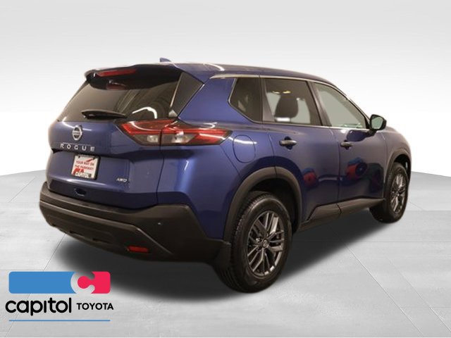 Used 2021 Nissan Rogue S AWD/4WD image 3